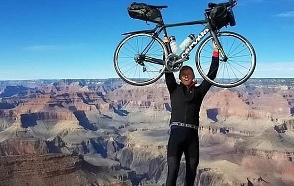 جوان ترین فردی که با دوچرخه جهان را دور زد