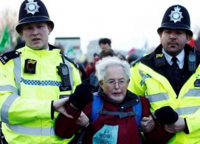 تظاهرات فعالان محیط زیست لندن را فلج کرد