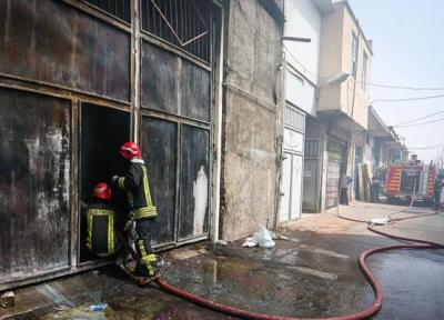 آتش سوزی شدید در آبادان ، دلیل حادثه هنوز تعیین نیست
